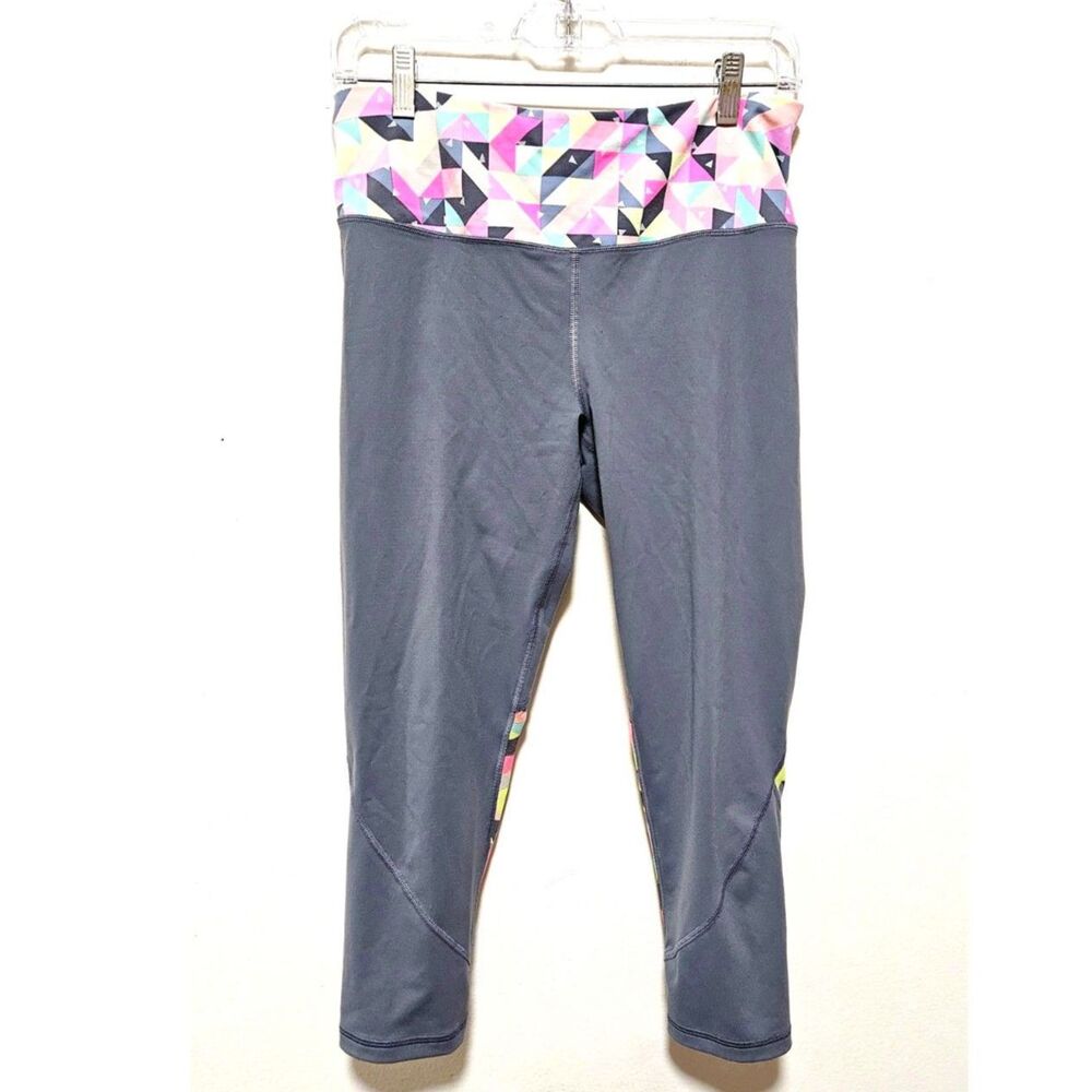 Victoria's Secret VSX Sport Knockout Capri Leggings Charcoal M